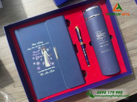 BỘ QUÀ TẶNG GIFTSET IN KHẮC LOGO CHÚC MỪNG NGÀY PHỤ NỮ VIỆT NAM 