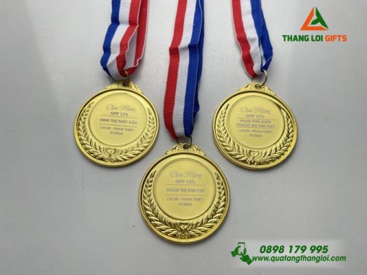 HUÂN CHƯƠNG KHẮC NỘI DUNG TÔN VINH THÀNH TÍCH - QUÀ TẶNG VINH QUANG