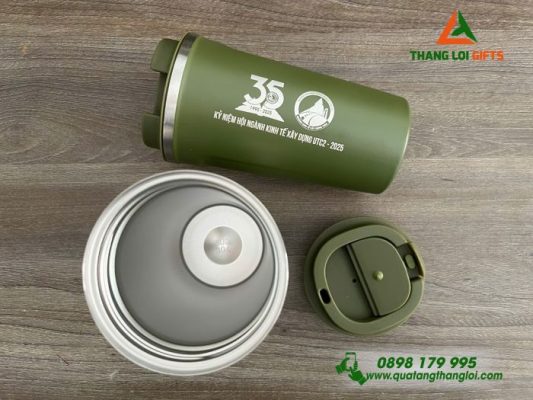 Ly Giữ Nhiệt 510ml Màu Xanh Rêu Khắc Nội Dung Kỉ Niệm 35 Hội Nghị Ngành