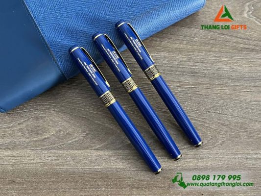 Bút Ký Kim Loại Nắp Đẩy- Màu Xanh – Khắc Logo ORC Trường Đại Học Bách Khoa