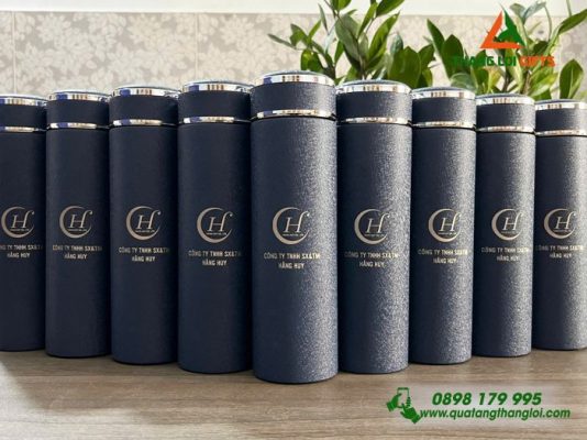 Bình Giữ Nhiệt Màu Xanh – Khắc Logo Doanh Nghiệp Hằng Huy