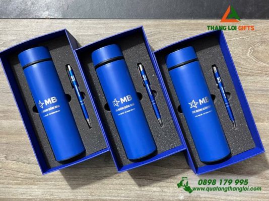 Set Quà Tặng (Bình + Bút) – Khắc Logo Ngân Hàng MB