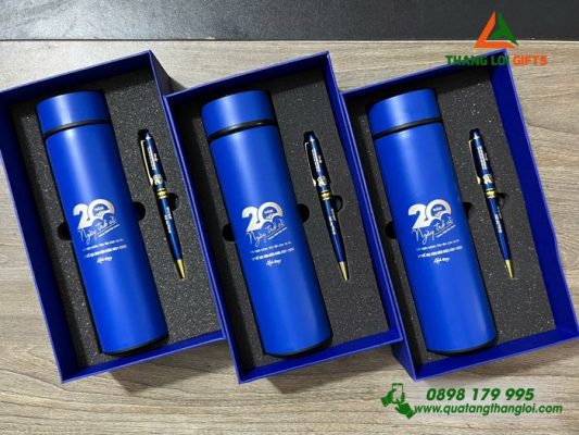Gifset (Bình+Bút) - In Khắc Logo 20 Năm Trường THCS Hiếu Giang