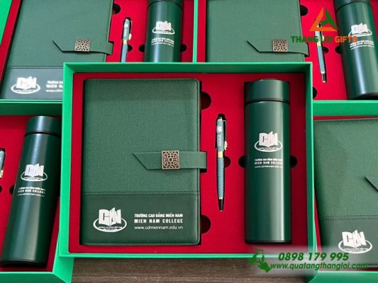 Giftset (Sổ+Bình+Bút) - In Khắc Logo Trường Cao Đẳng Miền Nam