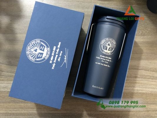 Ly Giữ Nhiệt Lock&Lock LHC4269 Màu Xanh Navy Khắc Logo Trường Tiểu Học Lê Đức Thọ