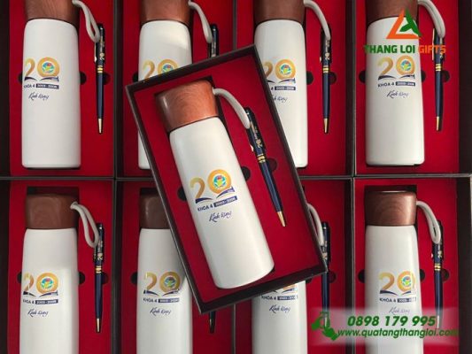 Bộ Quà Tặng (Bình+Bút) In Khắc Logo Kỷ Niệm 20 Năm Trường THPT Hà Huy Tập