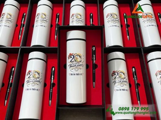 Set Quà Tặng (Bình+Bút) In Khắc Kỷ Niệm 20 Năm Trường THPT Nguyễn Hữu Huân