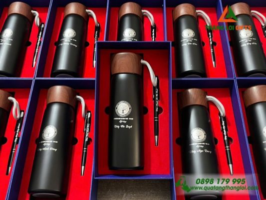 Bộ Quà Tặng (Bình+Bút) In Khắc Logo HCMC Trường Đại Học Sư Phạm TP.HCM
