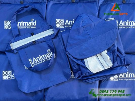 Áo Mưa Cánh Dơi Vải Tổ Ong Màu Xanh In Logo Doanh Nghiệp Animaid